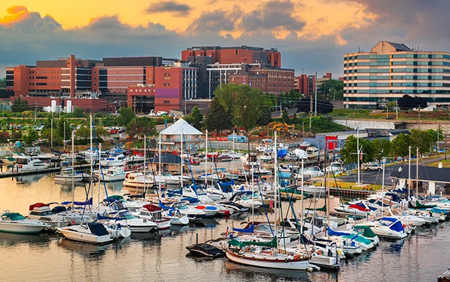 Erie, Pennsylvania, USA, at sunset in the center of the bay – Erie, cheap car insurance in Pennsylvania