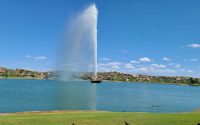 Arizona Scottsdale fountain in the park – Scottsdale, cheap car insurance in Arizona